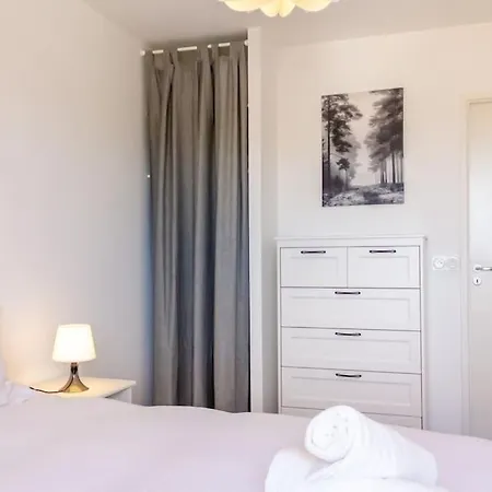 Zenbnb / Scandinavian / Gare / Parking Prive / * Annemasse
